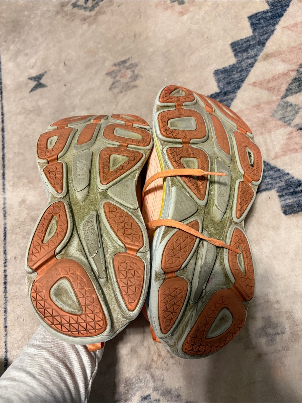Hoka Bondi 8 Coral Peach & Yellow Performance Running Shoes 9 B - Picture 6 of 8